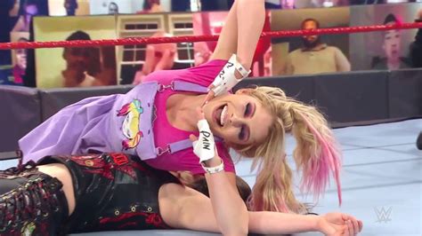 Playful Cover For The Win Wwe Wwe Womens Wwe Divas
