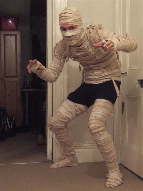 Make Your Own Mummy Costume