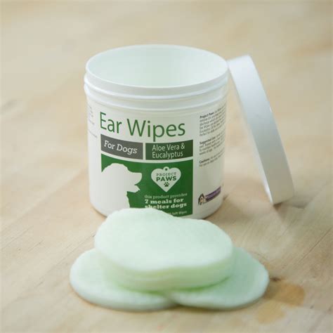 Project Paws Ear Wipes For Dogs With Aloe Vera And Eucalyptus Dog