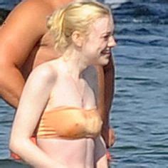 Naked Dakota Fanning In Beach Babes