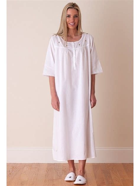 Bee White Cotton Nightgown Embroidered El306 Christmas Nightgowns