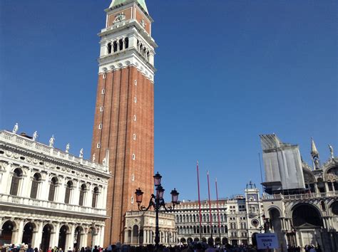St Marks Venice Italy Clock Tower Honeymoon Spots Honeymoon Destinations Beckon Clock Tower