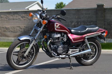 This nighthawk was truly a marvel of good looks and efficiency when it appeared in 1983. 1982 Honda 450 Nighthawk Motorcycles for sale
