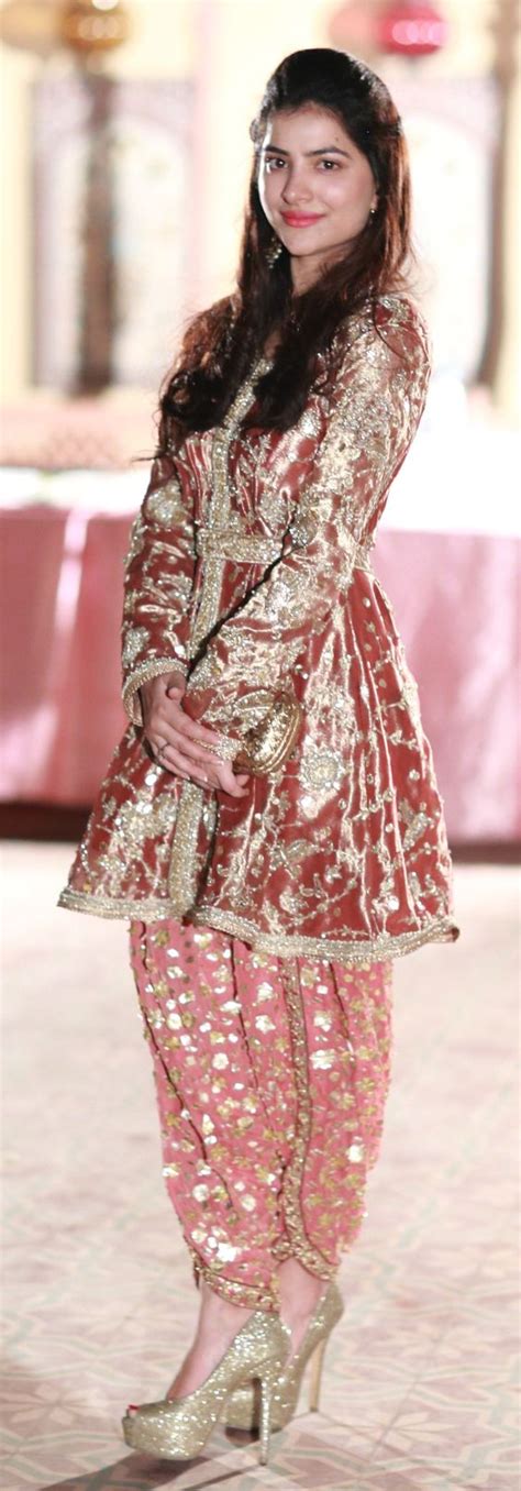 Stunning wedding dress in prestine condition, only worn once and has been cleaned. New Style of Tulip Pants Trend 2018 Salwar Design & Pattern