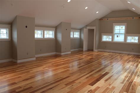 The Top Surface Finishes for Hardwood Flooring - Learning