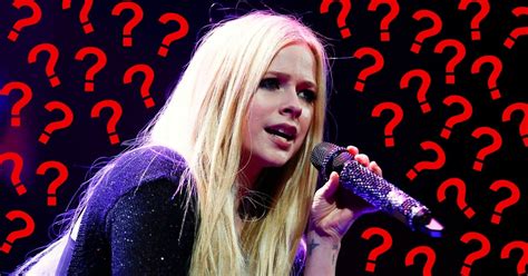 The Avril Lavigne Conspiracy Theory That Says She Died In 2003