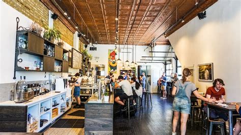 Dollop coffee co is one of the chicago coffee shops that you'll find all over the place. TOP 5 Chicago Coffee Shops | Espresso with Ambience • Abroad with Ash | Chicago coffee shops ...