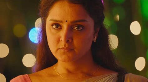 Prathi Poovankozhi Trailer Manju Warrier Plays A Woman Of Action Entertainment Newsthe