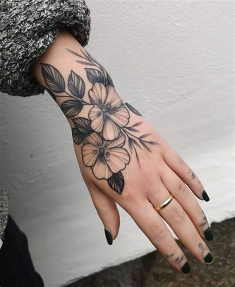 Pretty Hand Tattoos Cool Wrist Tattoos Hand Tattoos For Girls Wrist