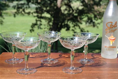 Amazing Vintage Etched Champagne Coupe Cocktail Martini Glasses Set Of 5 Wedding Glasses