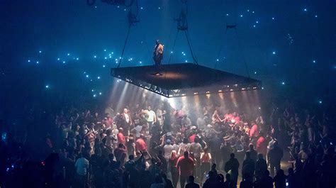 The Philosophy Behind Kanye Wests Floating Stage Chicago Tribune