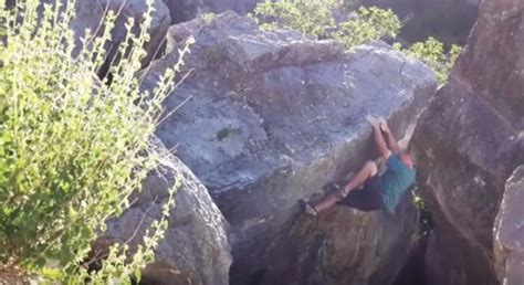 Piece Of Boulder Suddenly Breaks Off Sends Climber Plummeting Digg