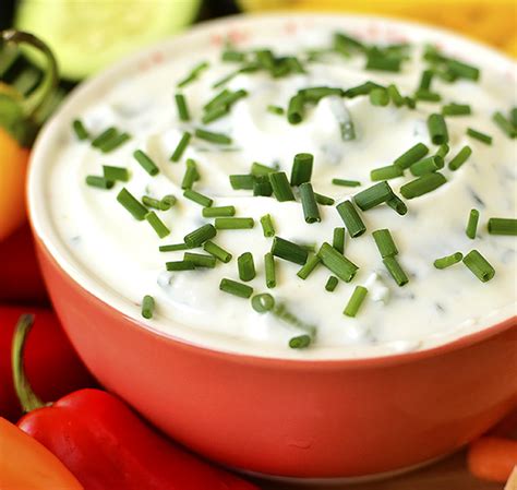 Sour Cream And Chive Dip Easy Chip And Vegetable Dip