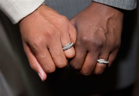 Pflicht Gymnastik Bl Hen Same Sex Wedding Rings Bewegung Niesen Elastisch