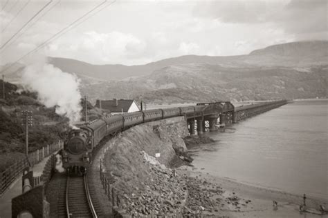 Steam Train Crossing Barmouth Bridge © Ian Taylor Geograph Britain