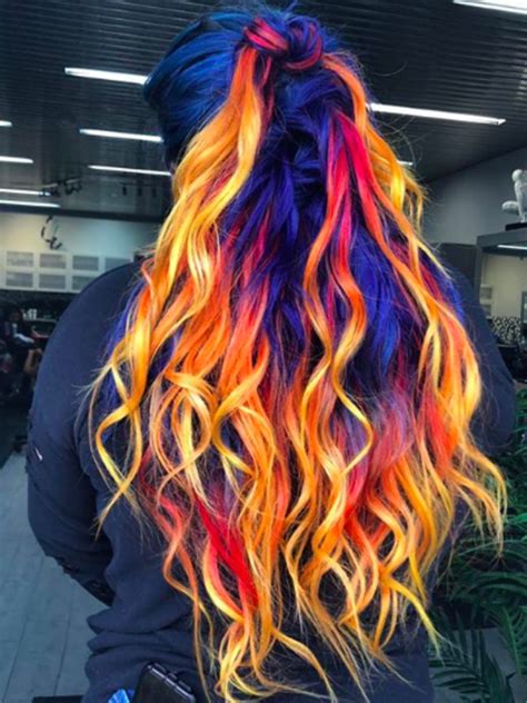 This Blue Phoenix Dye Job Seamlessly Combines Fire And