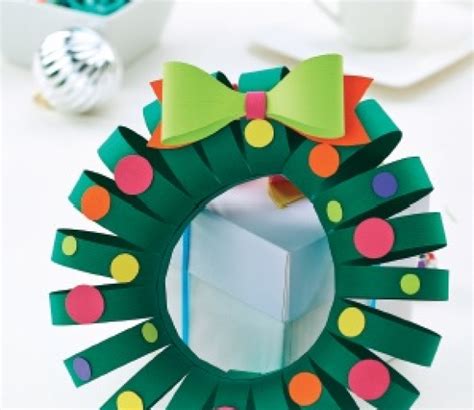 Simple Christmas Papercraft Wreath Template Free Card Making