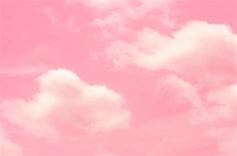 Céu cor de rosa com fundo borrado do teste padrão Foto Premium