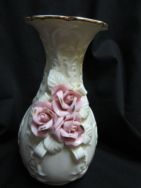 Vintage Pink Rose Vase Rose Vase Vintage Pink Pink Rose Pretty In Pink Home Decor