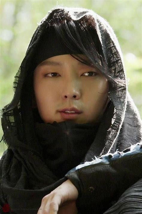 His immediate family consists of his parents and one younger sister. Lee Joon Gi | K-Drama&Movie star | Pinterest