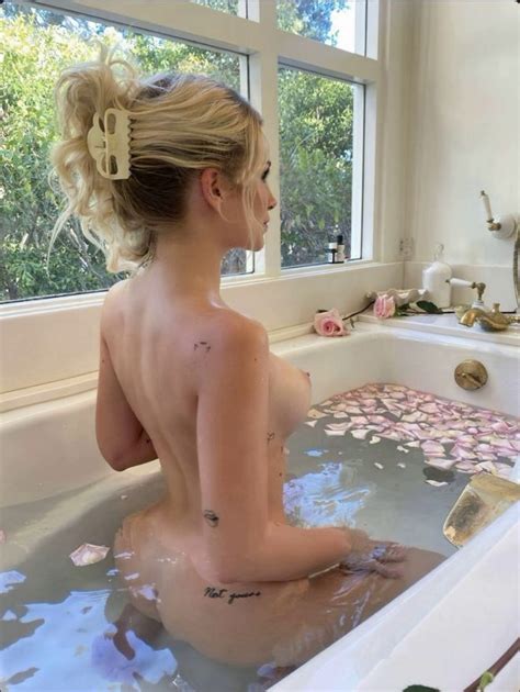 Lottie Moss New Leaked Nude Photos Pics The Fappening