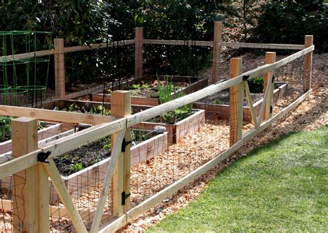 How To Build A Fence For A Garden Storables