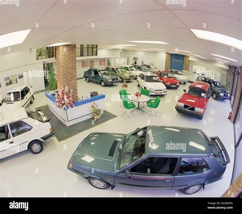 1980s Car Dealership Hi Res Stock Photography And Images Alamy