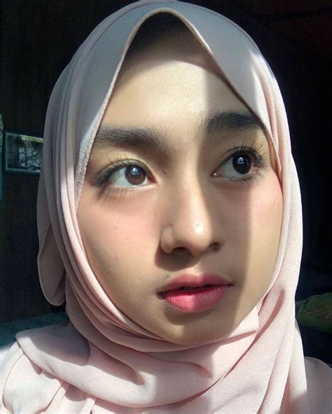Gambar Wanita Cantik Hijab Terbaru