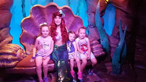 Kids Meeting The Little Mermaid At Disney World Youtube