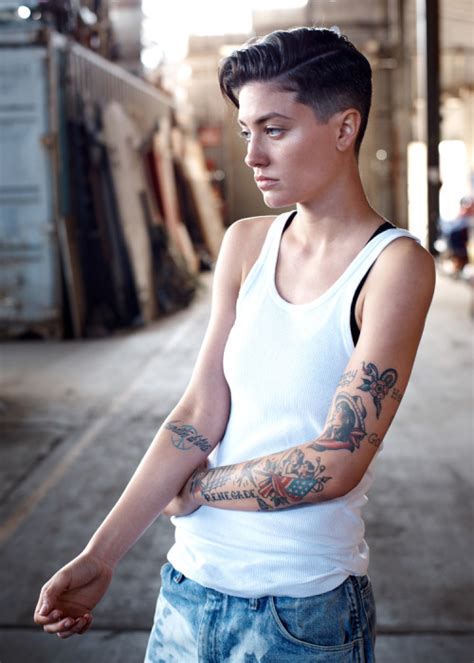 I have no idea what products to use (all we have is gel and hairspray) so any advice would be appreciated greatly. Andro-Masc Inspo in 2020 | Lesbian hair, Tomboy hairstyles, Androgynous women