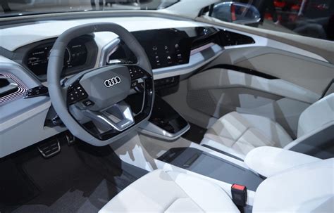 Audi's latest electric car shares a platform with the vw id.4 and skoda enyaq iv, but superior interior quality, technology and comfort put it a step … 2021 dacia spring electric car: 2021 Audi Q4 E-Tron Price, Interior, Release Date | 2021 Audi
