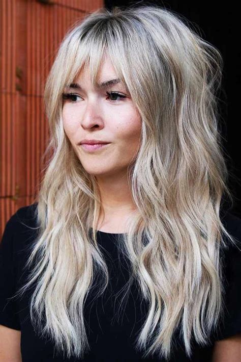 Wispy Pony mit natürlicher Textur #pony #wellhaar #pony #naturlich #