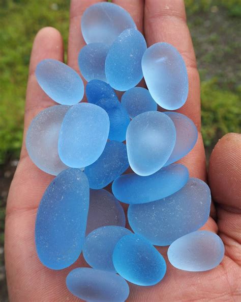 たけちゃん On Instagram “ちょっとだけレアカラー😊 シーグラス Seaglass” Stained Glass Decor Sea Glass Jewelry Sea