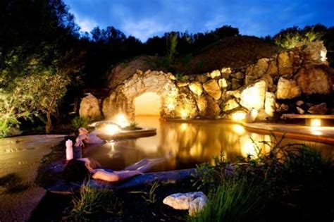 spa dreaming centre barrel bath foto di peninsula hot springs segale tripadvisor