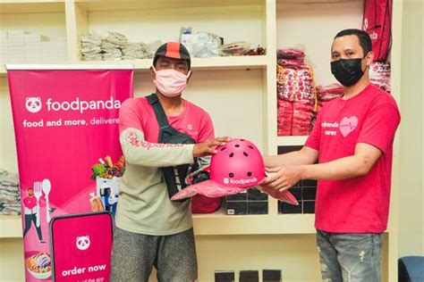 Bacolod Bike Riders Offer Eco Friendly Foodpanda Delivery