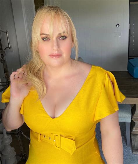 Rebel Wilson Says She S Only Lbs Away From Hitting Her Goal As She