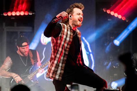 Morgan wallen is a singer from knoxville, tennessee who was a contestant on season six of the voice. Morgan Wallen Knocks 'Em Out (Not Back) on Tour with His ...