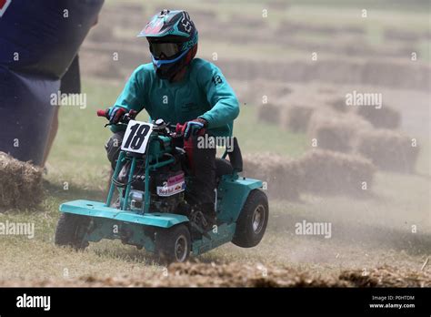 Lawn Mower Racing Association Hi Res Stock Photography And Images Alamy
