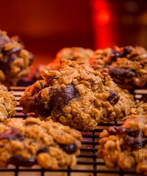 There's nothing complex or sophisticated needed to bring healthy chocolate oatmeal to your breakfast table. Heart Healthy Orange Chocolate Chip Oatmeal Cookies