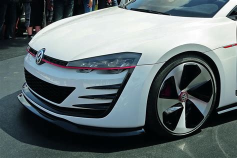 agresivo volkswagen presenta el conceptual golf design vision gti en el wörthersee tour racing5