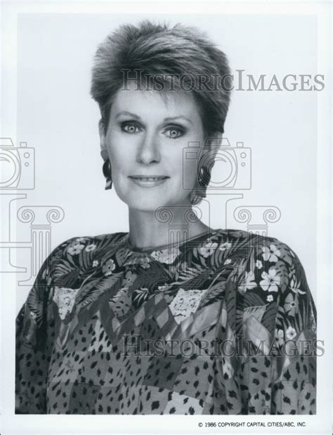 1986 Actress Susan Clark Appears In Abc Television Series Webster Historic Images