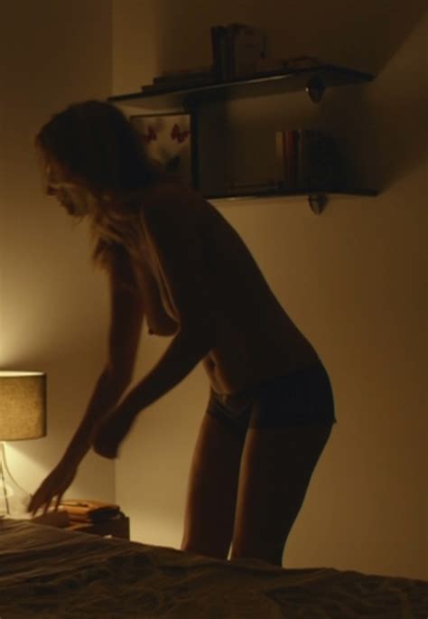 Léa Drucker nude pics seite