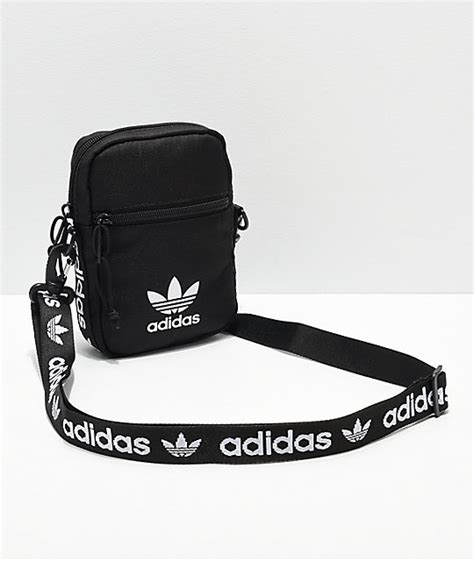 Adidas originals stays relevant in the streets with a broad collection of individuals, ideas, and inspirations. adidas Originals Black Shoulder Bag | Zumiez