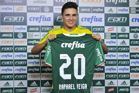Raphael veiga born 19th june 1995, currently him 26. Raphael Veiga chega ao Palmeiras e cumpre promessa feita ...