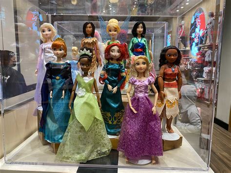 Mattel Wins Back Disney Princess Toy License Hasbro To Keep Star Wars