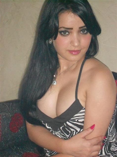 collection of beautiful arabian girls photos look gorgeous bahrain lady