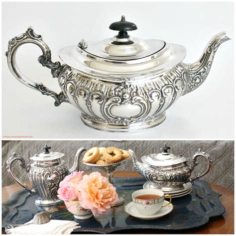 Elegant English Sheffield Silver Plated Tea Pot