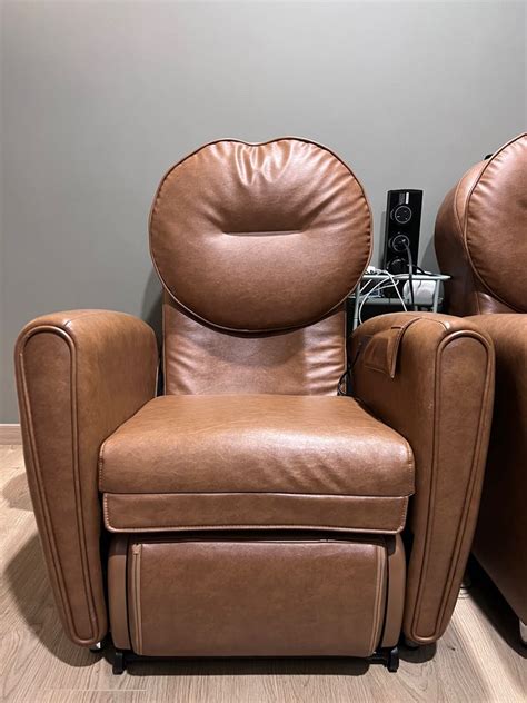 Osim Udiva 2 Leather Massage Chair Brown Furniture And Home Living