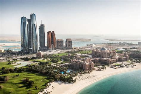 Tourists Guide To Abu Dhabi Top Attractions Joys Of Traveling