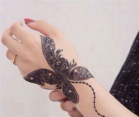 20 Most Impressive Mehndi Tattoo Designs To Try In 2019 Henna Tattoo